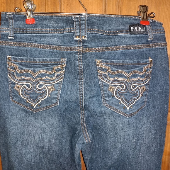 Ladies jeans - Picture 2 of 4